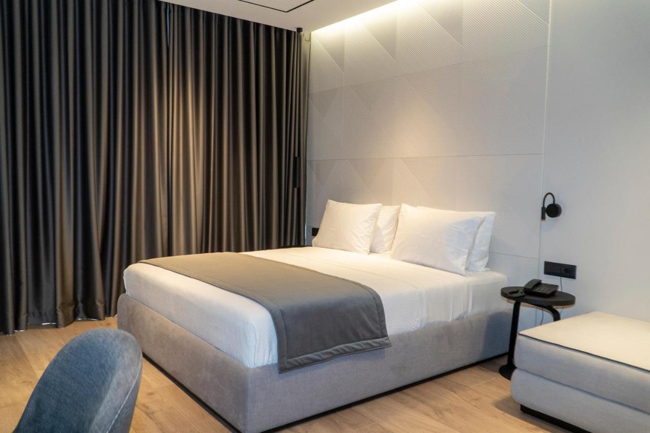 Center Hotel ซารานเดอ ภายนอก รูปภาพ