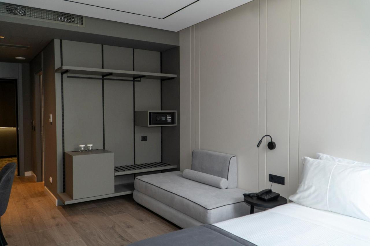Center Hotel ซารานเดอ ภายนอก รูปภาพ