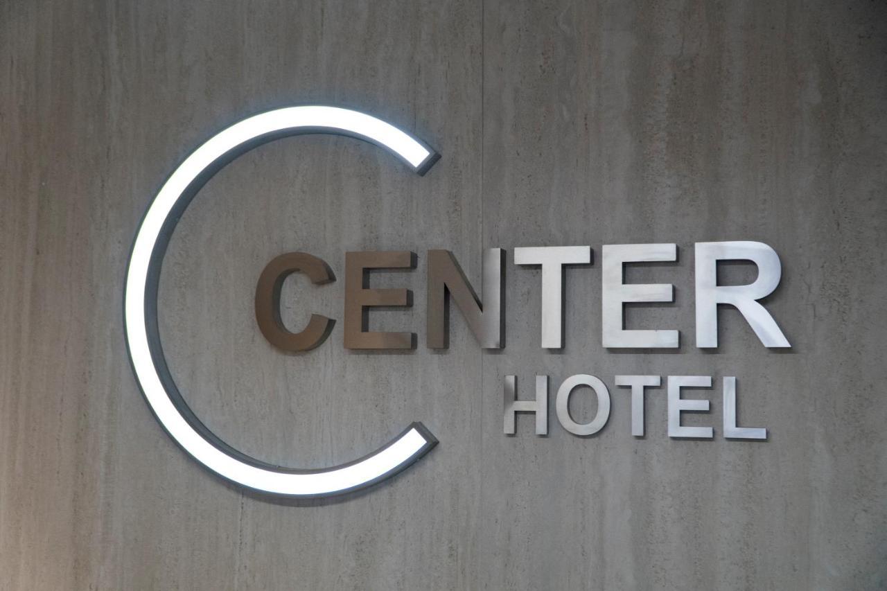Center Hotel ซารานเดอ ภายนอก รูปภาพ